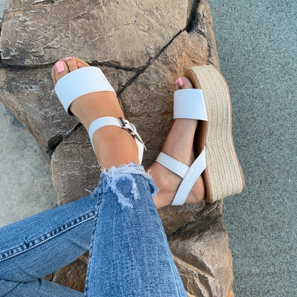 White One Band Ankle Strap Sandals - Picture 3 of 8